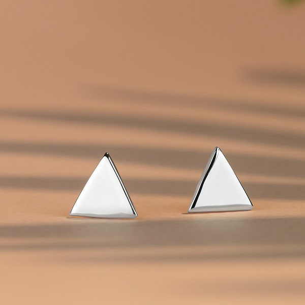 Boucles d'oreilles Triangle en Argent 925/1000e - Clous Triangles en Argent - Puces Triangle en Argent