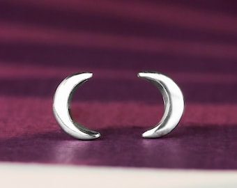 925 Sterling Silver Moon Stud Earrings - Moon Studs In Silver