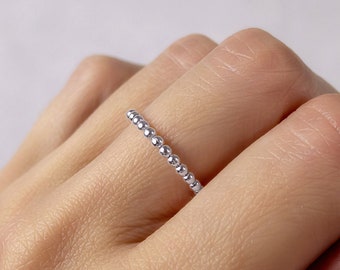 Band Little Balls In Silver - 925 Sterling Silver Stackable Ring