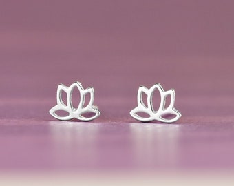 925 Sterling Silver Tiny Lotus Earrings - Tiny Lotus Studs In Silver