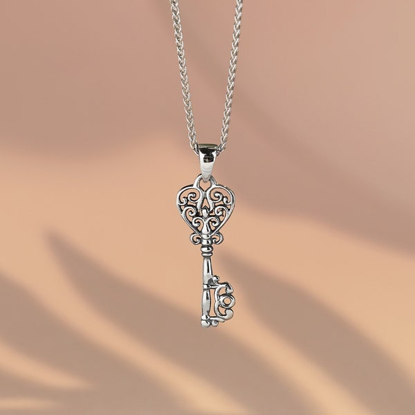 925 Sterling Silver Key Pendant - Key Necklace In Silver