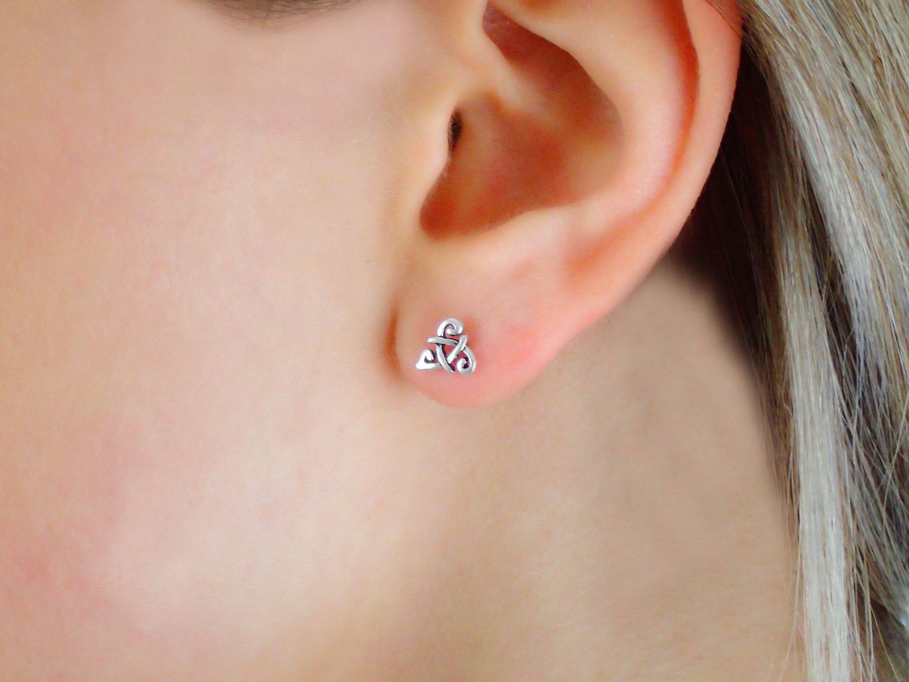 Boucles D'oreilles Triskel En Argent 925/1000 Pour Enfant - Tige Poussette, Neuves étiquetées
