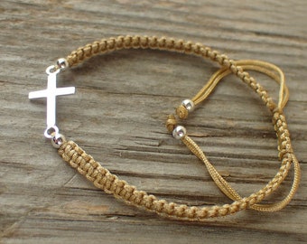 Pulsera ajustable tejido beige y cruz en plata 925/1000e