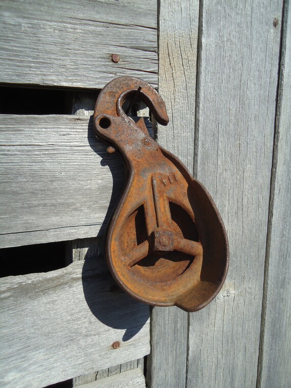 Vintage Barn Pulley Cast Iron Pulley Metal Pulley Antique Etsy