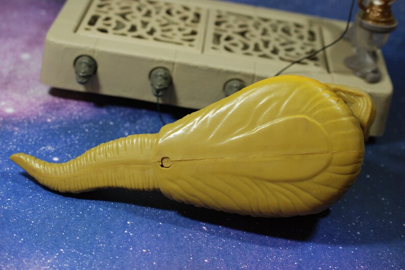 Vintage Star Wars Jabba the Hutt Playset and 5 Action Figures from the Return of the Jedi by Kenner
