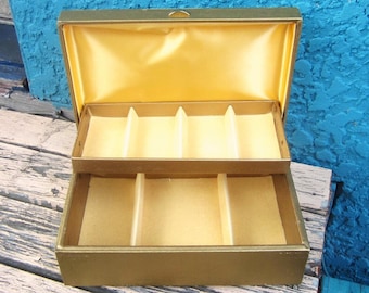 Caja de joyería Buxton USA Gold con terciopelo amarillo, caja de joyería de vinilo de los años 60, 2 niveles, almacenamiento de joyas Buxton