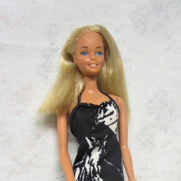 1981 Sunsational Malibu Barbie #1067 with Black Maxi Dress 80s Superstar Era Barbie