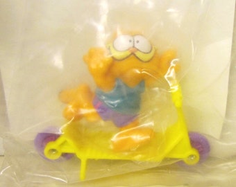 1989 McDonald’s Garfield Scooter Sealed Happy Meal Toys 3 Available Collectible Garfield