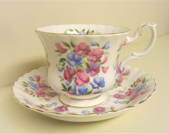 Royal Albert Springtime Series Teacup Sweet Pea April Birthday Flower 70s Tea Cup Sweetpea Floral