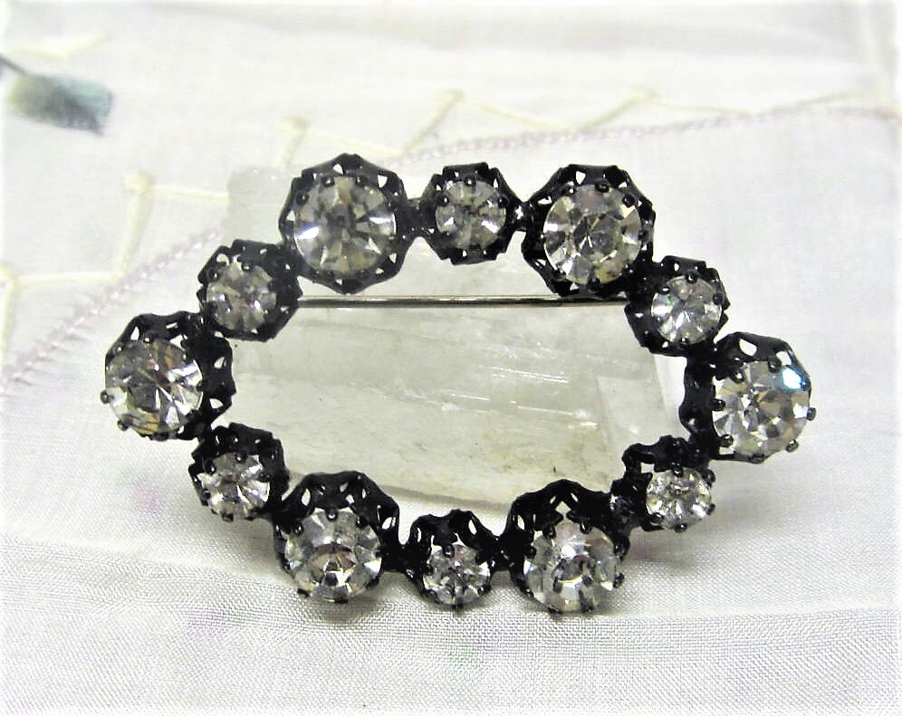 Japanned Rhinestone Brooch Austria Clear Rhinestone Oval Etsy UK