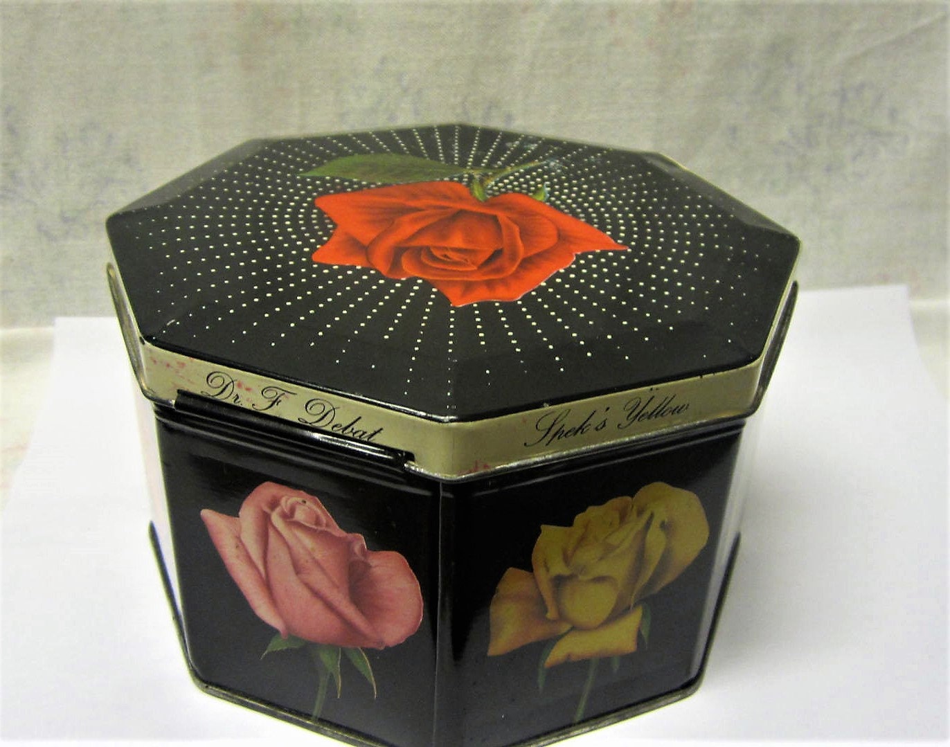 Carrs of Carlisle Tin Roses 60s Pretty Rose Tin Vintage Etsy Canada
