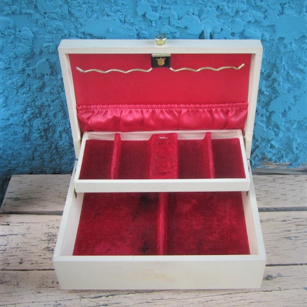 60s Cream Jewelry Box with Red Velvet & Satin Vinyl Jewel Box Lady Buxton?? 2 Tier Girls Jewelry Box
