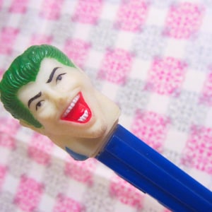 PEZ ペッツ　オールド　ソフトヘッド　ジョーカー Joker Pez Dispenser - Etsy