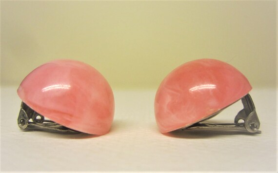 Hong Kong Lucite Dome Earrings Bubblegum Pink Cli… - image 2