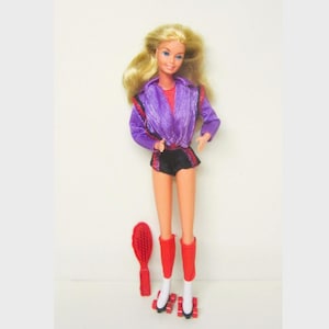 1980 Roller Skating Barbie #1880 with Original Outfit & Accessories Superstar Era Rollerskate Barbie