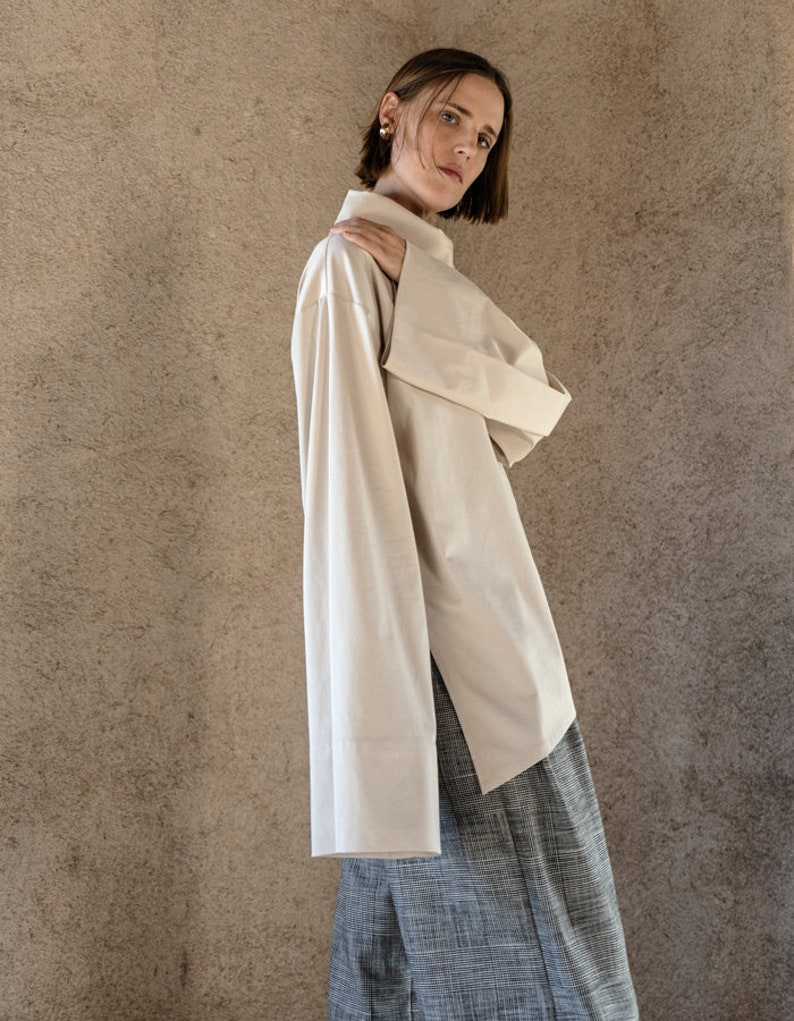 CHAMPAGNE silky deconstructed OVERSIZE SHIRT imagem 5