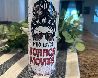 Solo una chica que ama las películas de terror / Vaso delgado / Taza / Halloween / Saw / The Ring / Vaso / 20 oz / Película de terror /