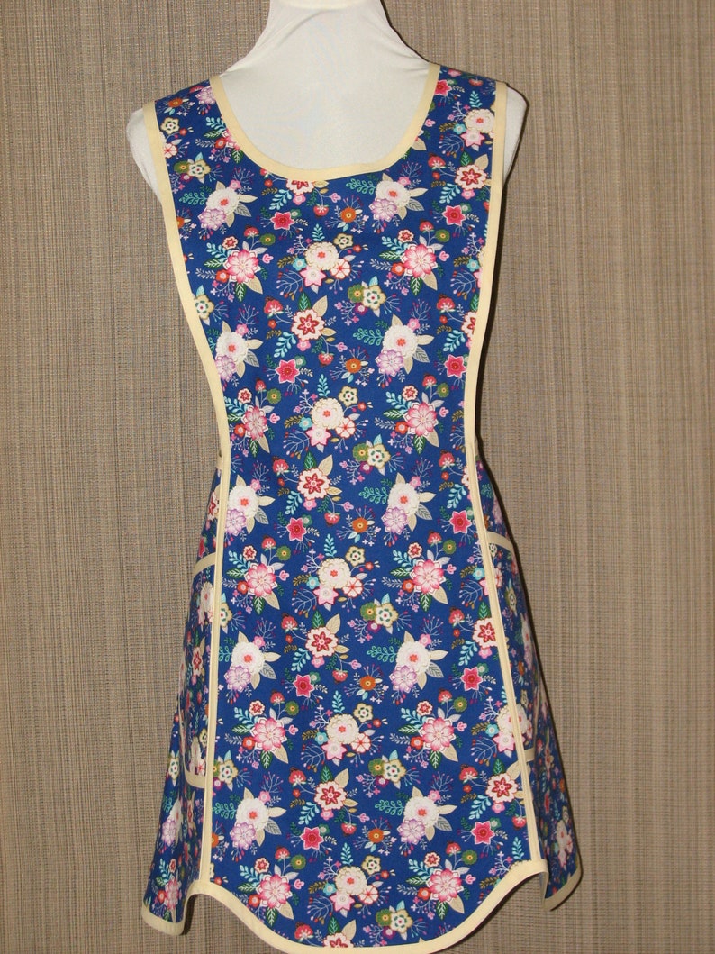 white pinafore apron plus size