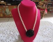 Vintage Pearl and Lucite Flower Necklace Vintage Lucite Necklace Vintage Pearl Necklace Vintage Cocktail Jewelry Vintage Pearls