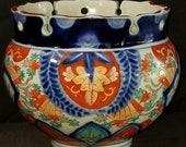 Antique Imari Jardiniere with Unusual Scalloped and Reticulated Edge 19th century 10 5 8 quot wide Late Edo - Early Meiji Period