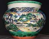 c1930 Japanese Kutani Cachepot 7 quot tall x 9.5 quot wide