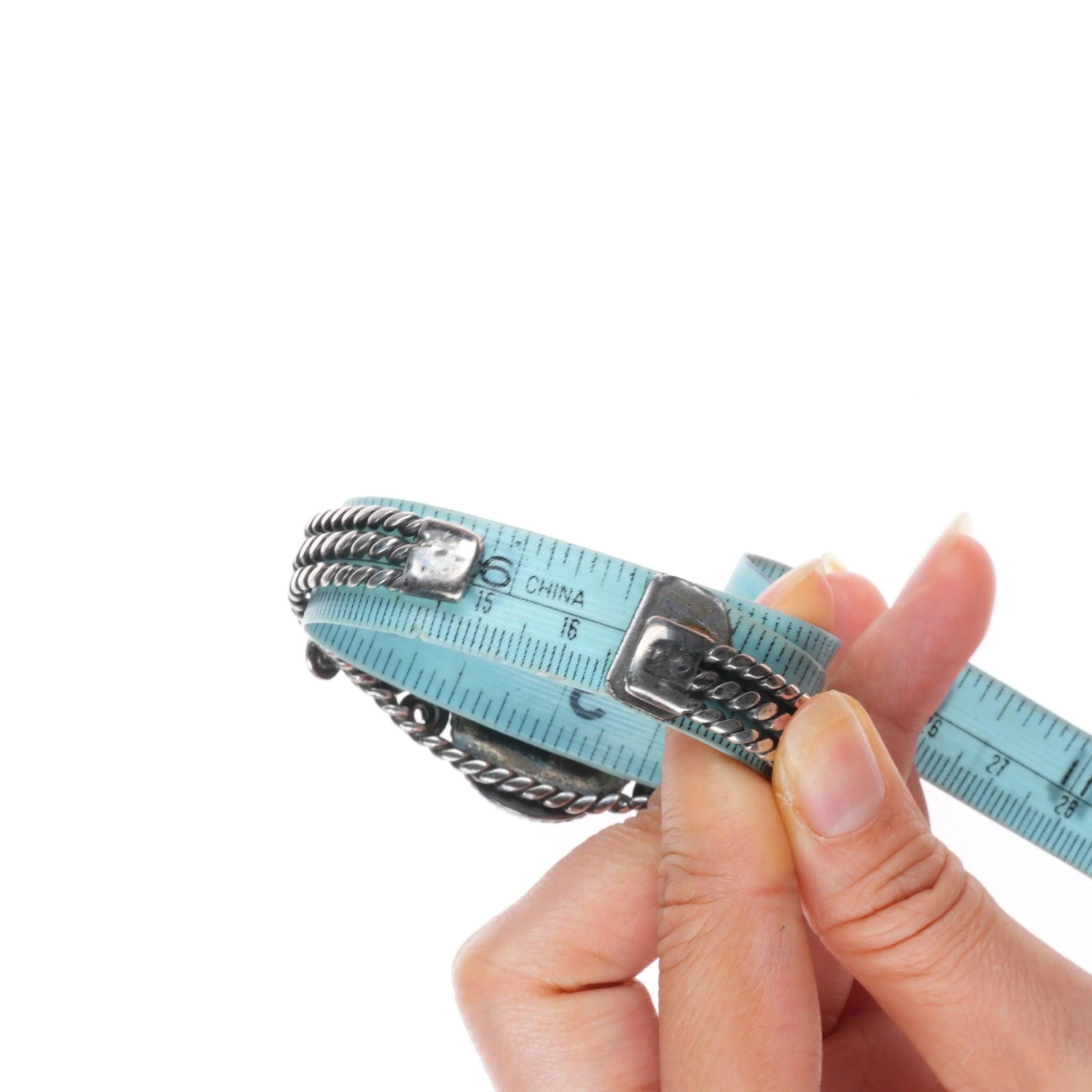 6.5インチ、1940年頃のネバダ州産レッドスパイダーウェブターコイズ