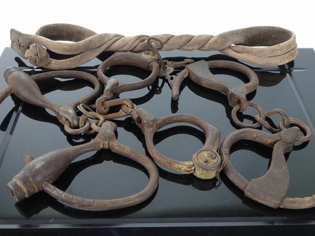 1800's Texas Lawman Antique Handcuffs Wild West Texas Ranger, Native