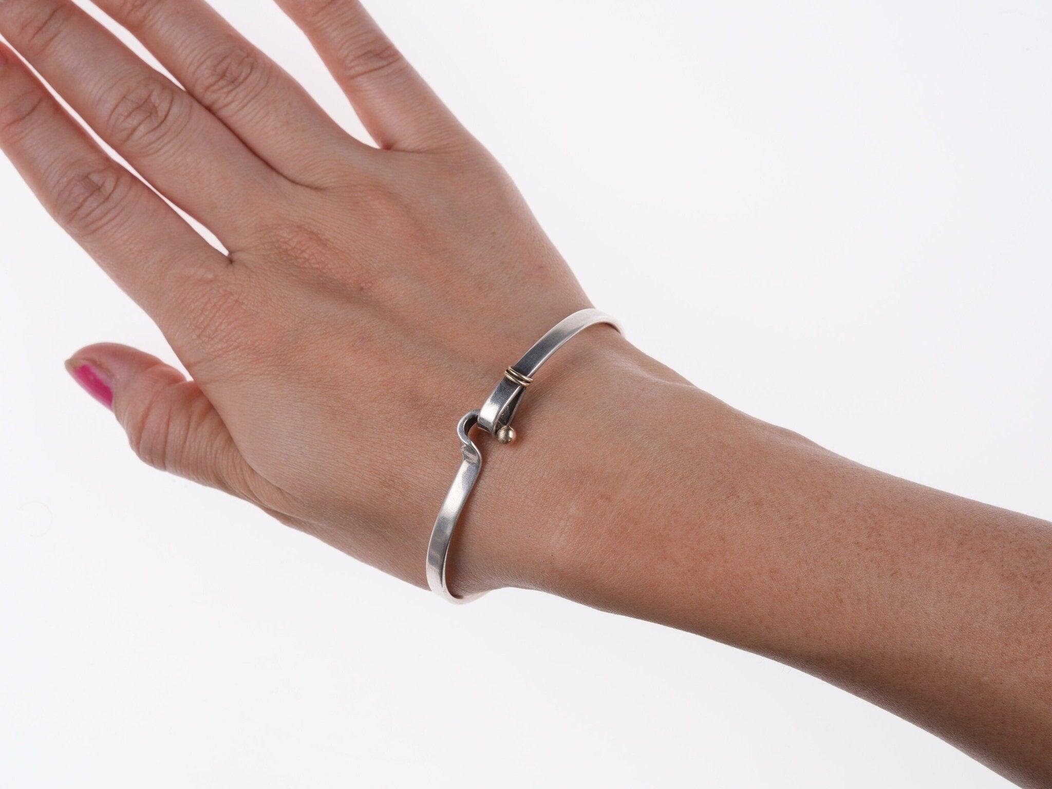 Simple Hook Bracelet – Cape Cod Jewelers