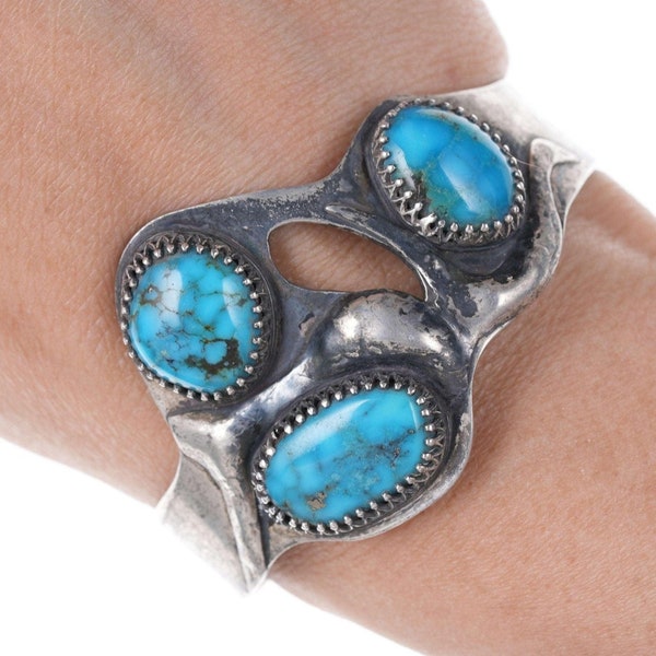 Gorgeous Vintage silver bracelet with turquoise