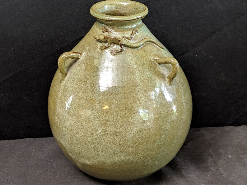 Don Bebout Texas Folk Pottery Vase With Lizard 6.5