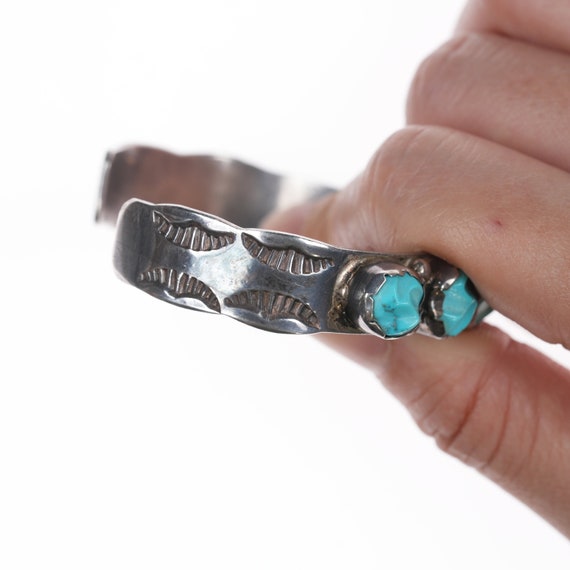 6 3/8" 40's-50's Zuni carved turquoise silver cuf… - image 3