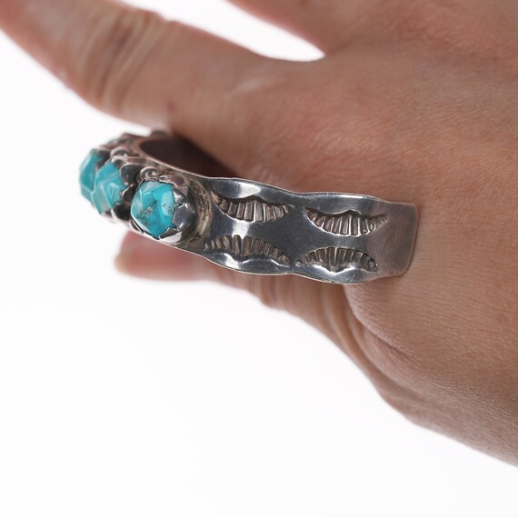 6 3/8" 40's-50's Zuni carved turquoise silver cuf… - image 4