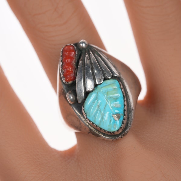 sz11 Vintage Zuni carved turquoise and coral silver ring