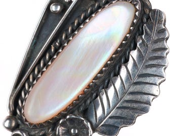 sz8 vintage Navajo sterling silver pink mother of pearl shell ring