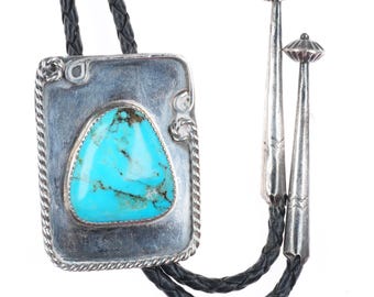 c1970 vintage Navajo sterling silver rope edge bolo tie with turquoise