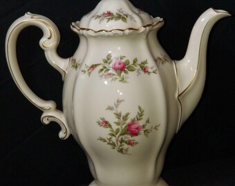 Rosenthal Antoinette Pompadour Coffeepot 6 cup gold trim