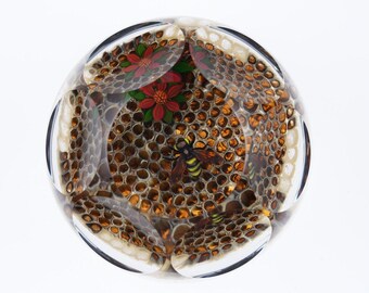 Adelmo (Delmo) Tarsitano (1921-1990) Lampwork Bee on Honeycomb paperweight