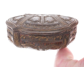 18th century English Papier Mache Snuff box