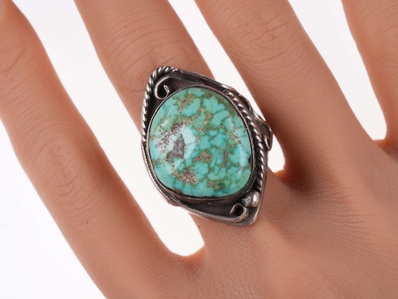 sz13 Vintage Navajo sterling and turquoise ring - image 1