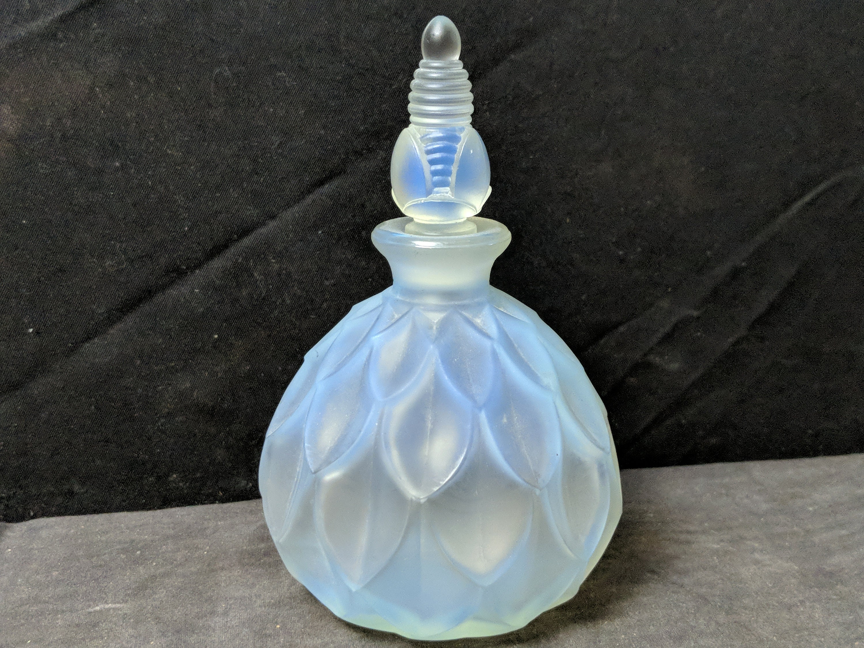 8,000+ Perfume Bottle Pictures