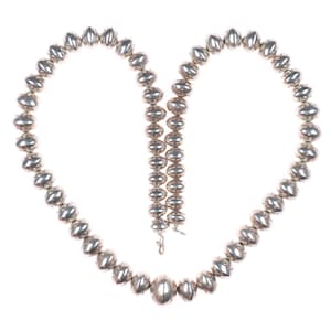 Collana di perline in argento sterling con perle Navajo stampate pesanti da 28&quot; di alta qualità
