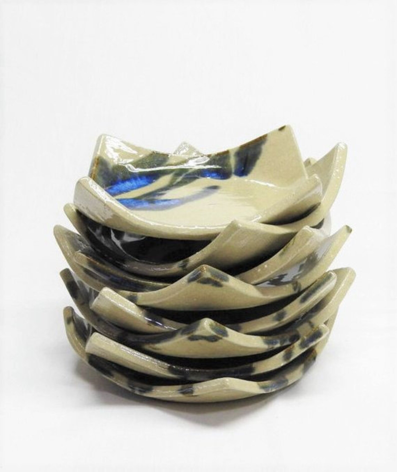 Set of 8 Plates Handmade Curved Edged Plate Japanese Ceramic Etsy