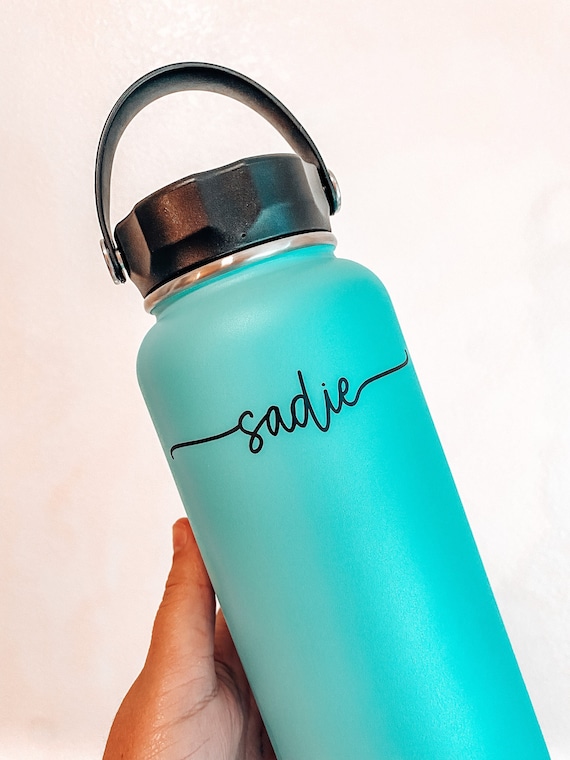 Dainty Font Personalized Name Vinyl Decal // Vinyl Stickers for Water  Bottles, Laptop, Cars, and Journals // Sweetly Ashlyn 