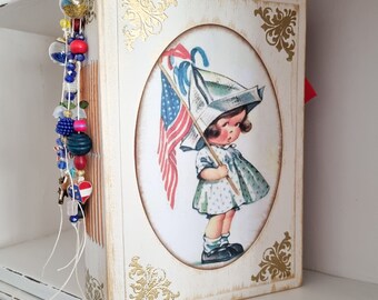 4th July Junk Journal. Ready to ship.