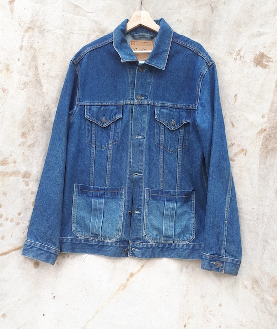 L-XL Levis Denim Jacket / Chore Coat, oversied,