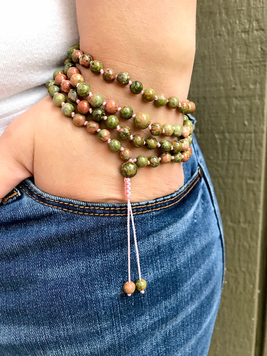 Bivei Edelstein Armband Damen - Handgefertigtes Heilstein Armband Mit Schwarzem Obsidian & Howlith