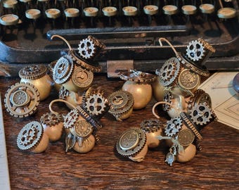 Steam Punk Book Worms for book lovers and librarians; teacher and writer gifts; book lover gift