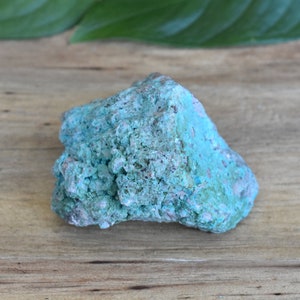 Esemplare di Chrysocolla crudo e Malachite. Pezzo di cristallo blu e verde ruvido e naturale di Artizona.