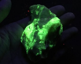 FLUORESCENT CHALCEDONY on OPAL Matrix. Neon Green Fluorescence.