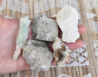 5 crystal clusters set. Prehnite, Calcite, Quartz. New Street Quarry, New Jersey crystals. Set from Upper New Street Quarry, Paterson, NJ.